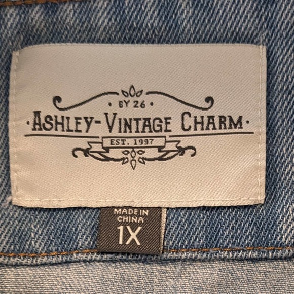 Ashley-Vintage Charm Very Distressed Blue Denim Jean Jacket Women's Size 1X NEW - Picture 7 of 9